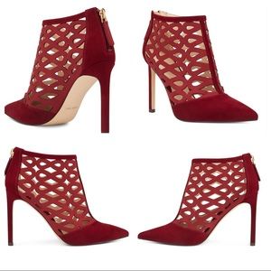 NWT Nine West Wine-Colored Booties! Sz 5.